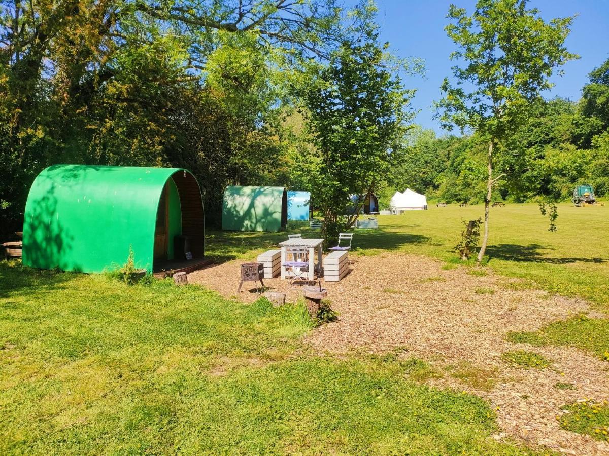 Battle Pods And Bells Glamping Hotel Exterior foto